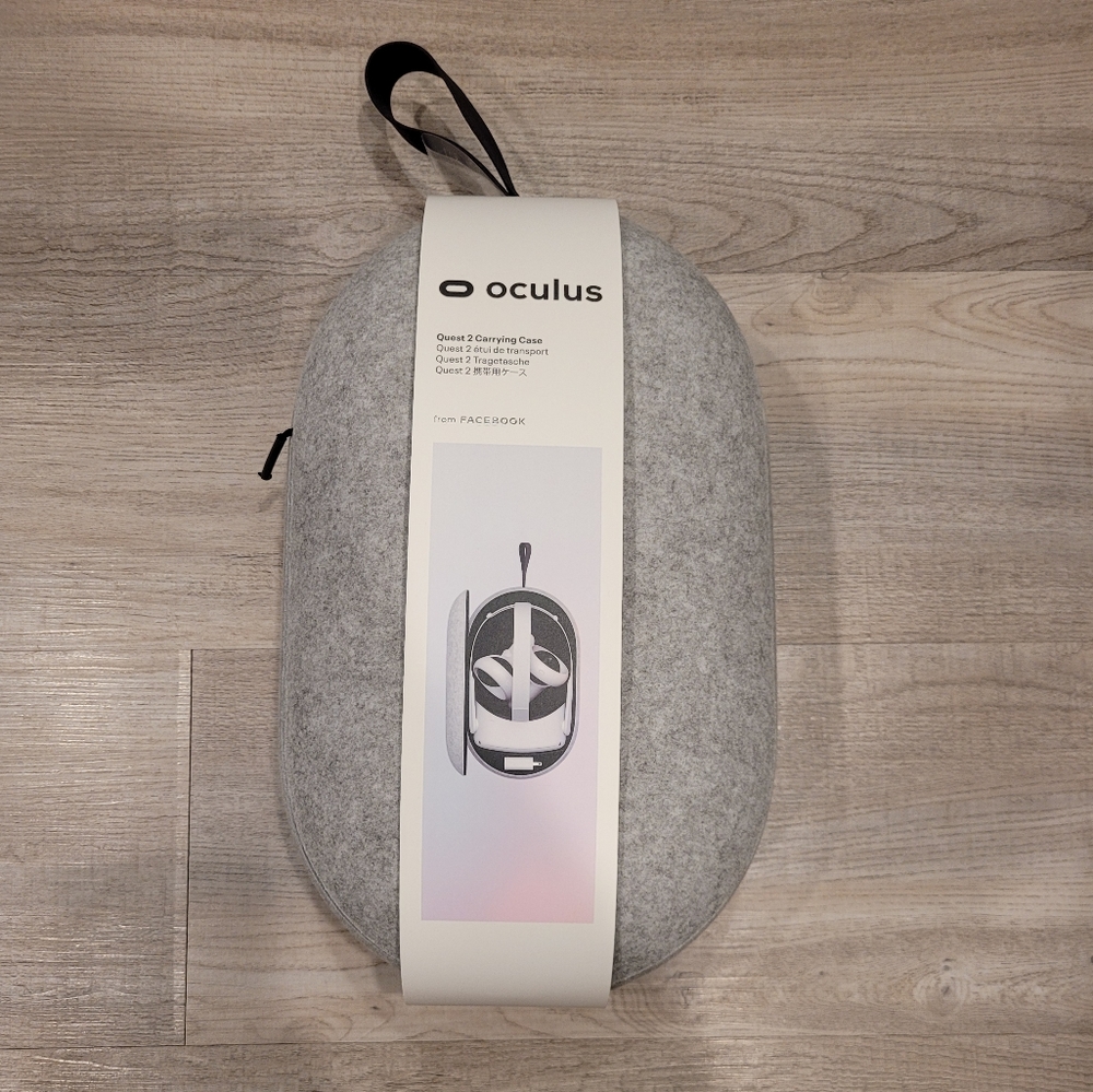 Oculus Quest 2 Gray Carrying Case